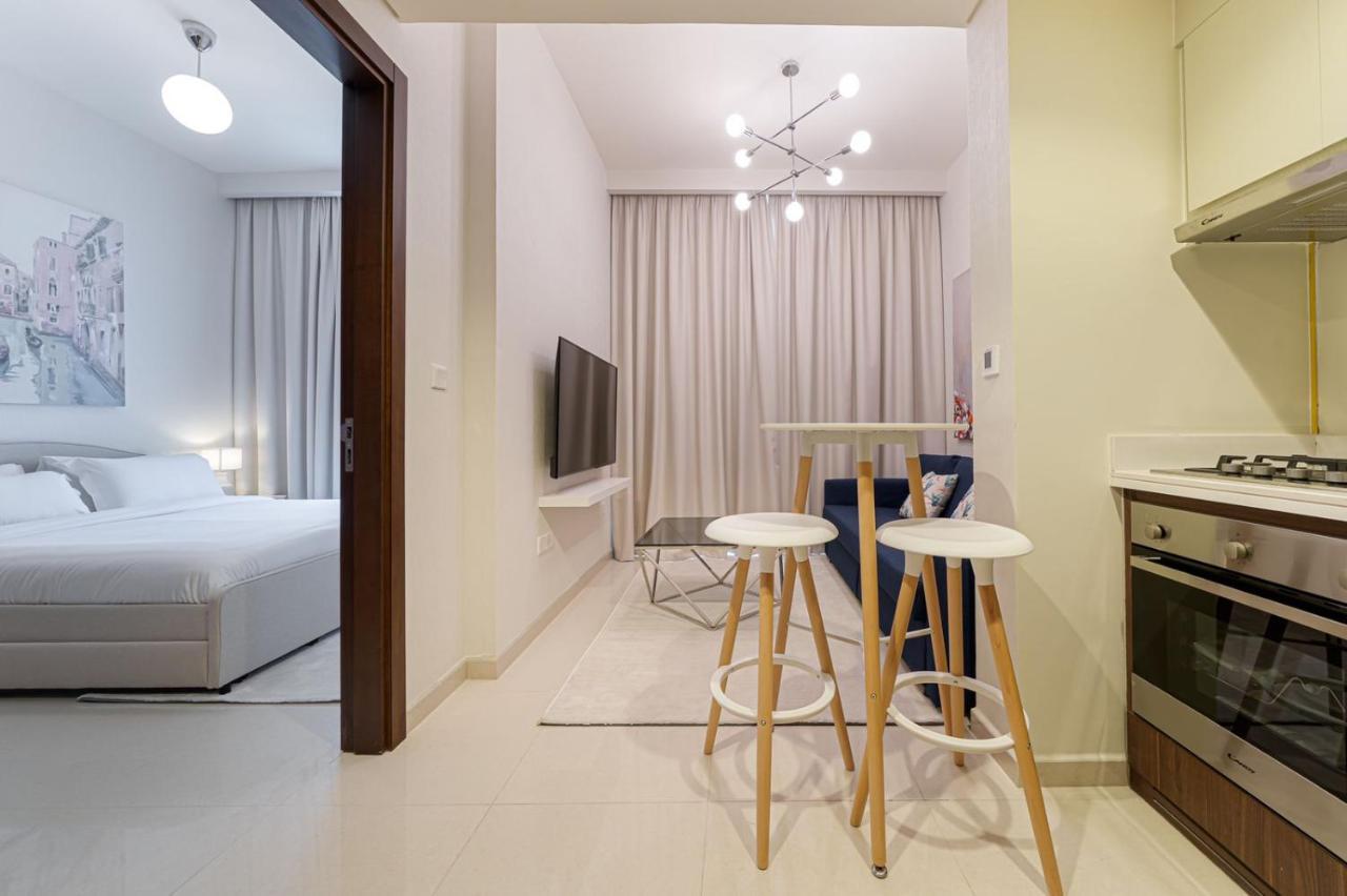 Alluring 1 Bd Apartment In Business Bay With Burj Khalifa View Dubai Exterior photo