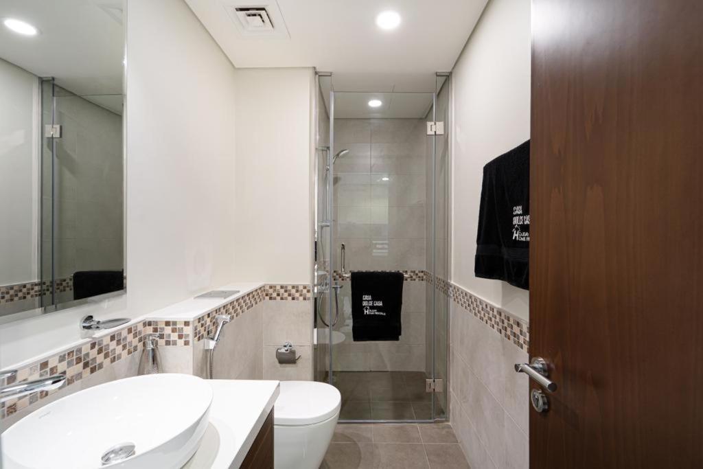 Alluring 1 Bd Apartment In Business Bay With Burj Khalifa View Dubai Exterior photo